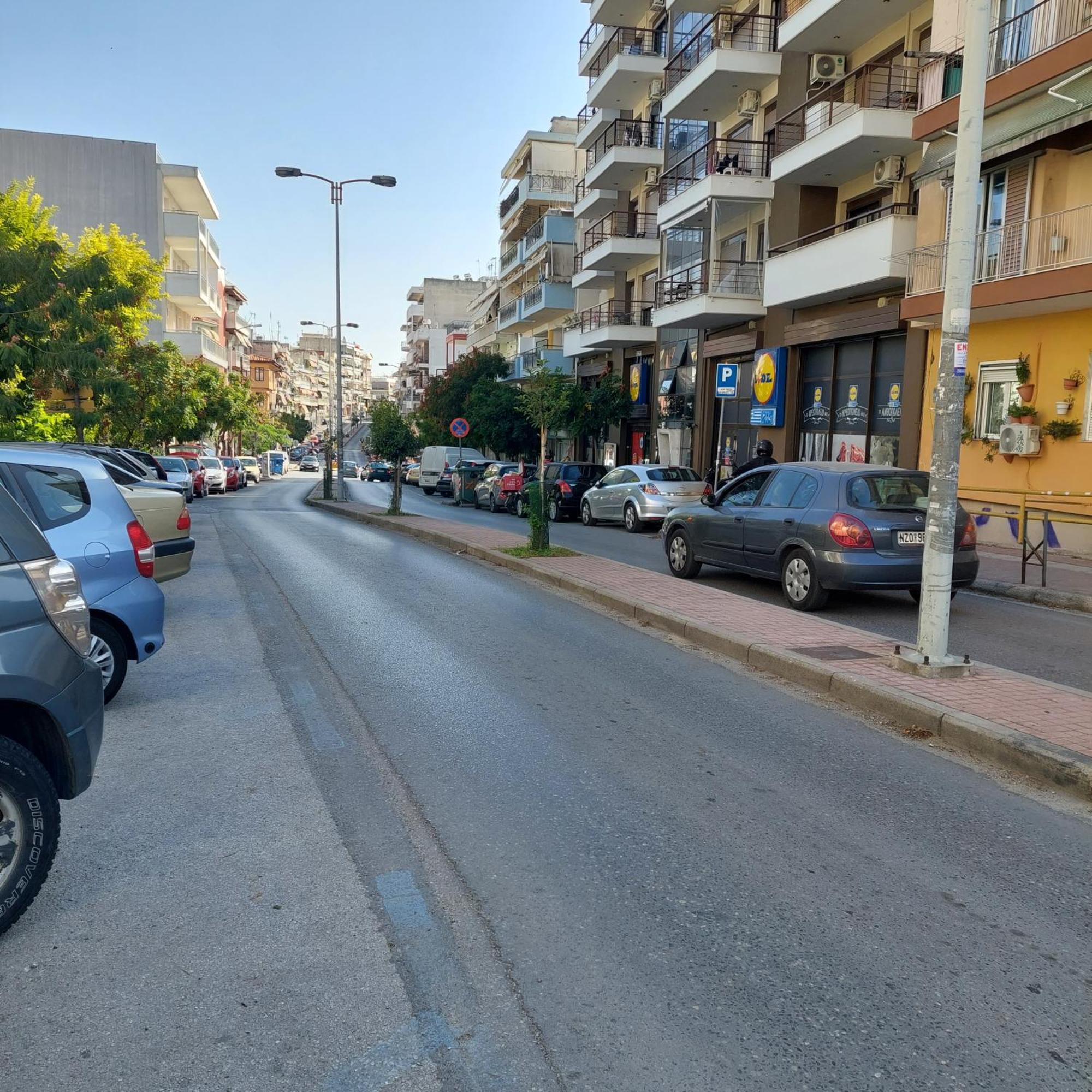 Budget Apartment To The Center 1 Tesalonika Bagian luar foto